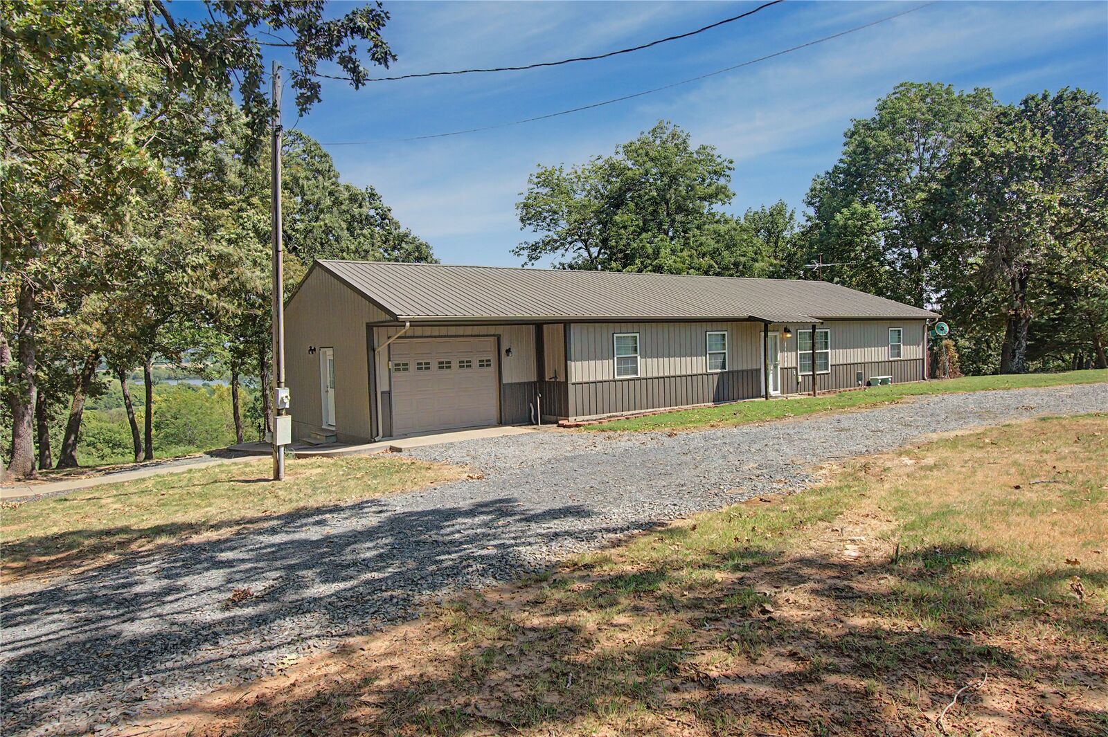 Property Photo:  4930 S 71st Street E  OK 74403 