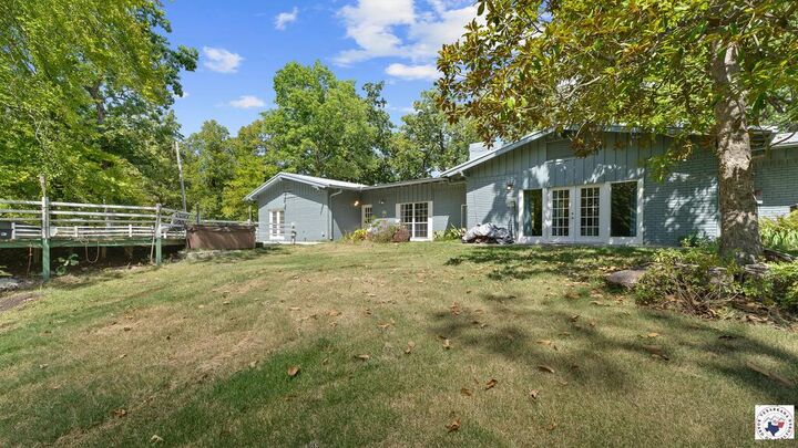 Property Photo: 323 Cherokee Trail AR 71854