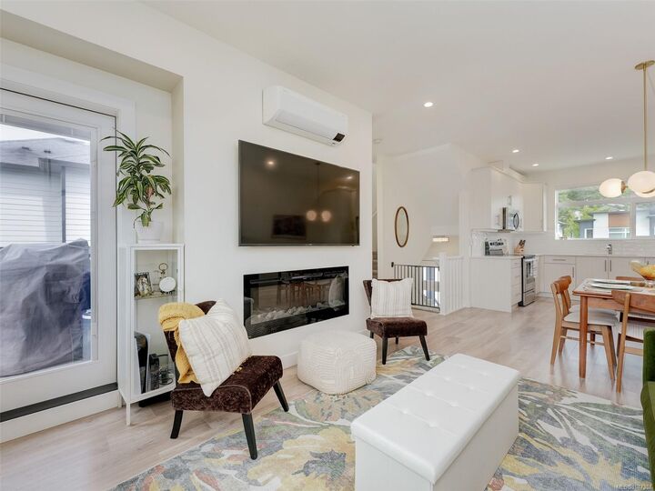 Property Photo: 3559 Vision Way #102 BC V9C 0C4