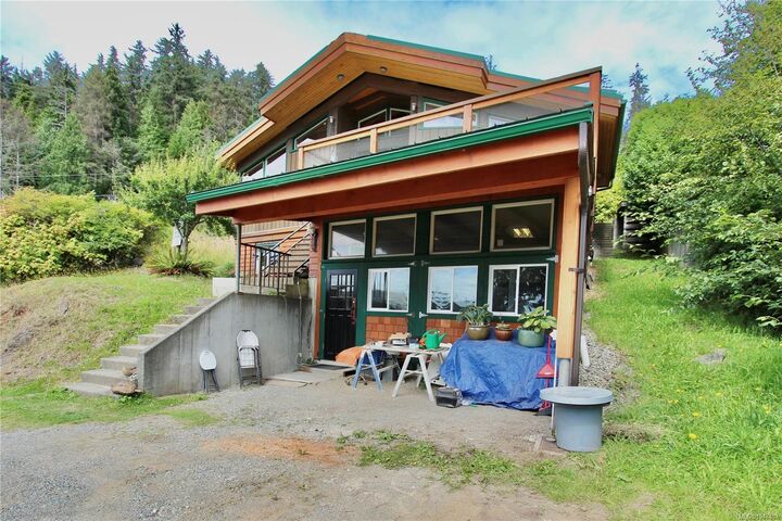 3409 Oceanview Dr — photo 1