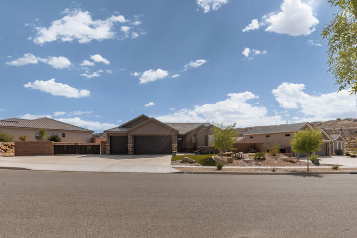 Property Photo: 426 N Sage Grouse Dr UT 84780