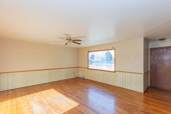 Property Photo: 1211 Hamilton Street TX 79065-4705