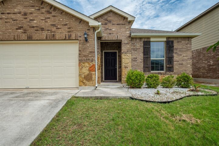 Property Photo:  19733 Shinning Isle Run  TX 78660 