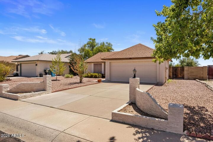 Property Photo:  3411 W Irma Lane  AZ 85027 