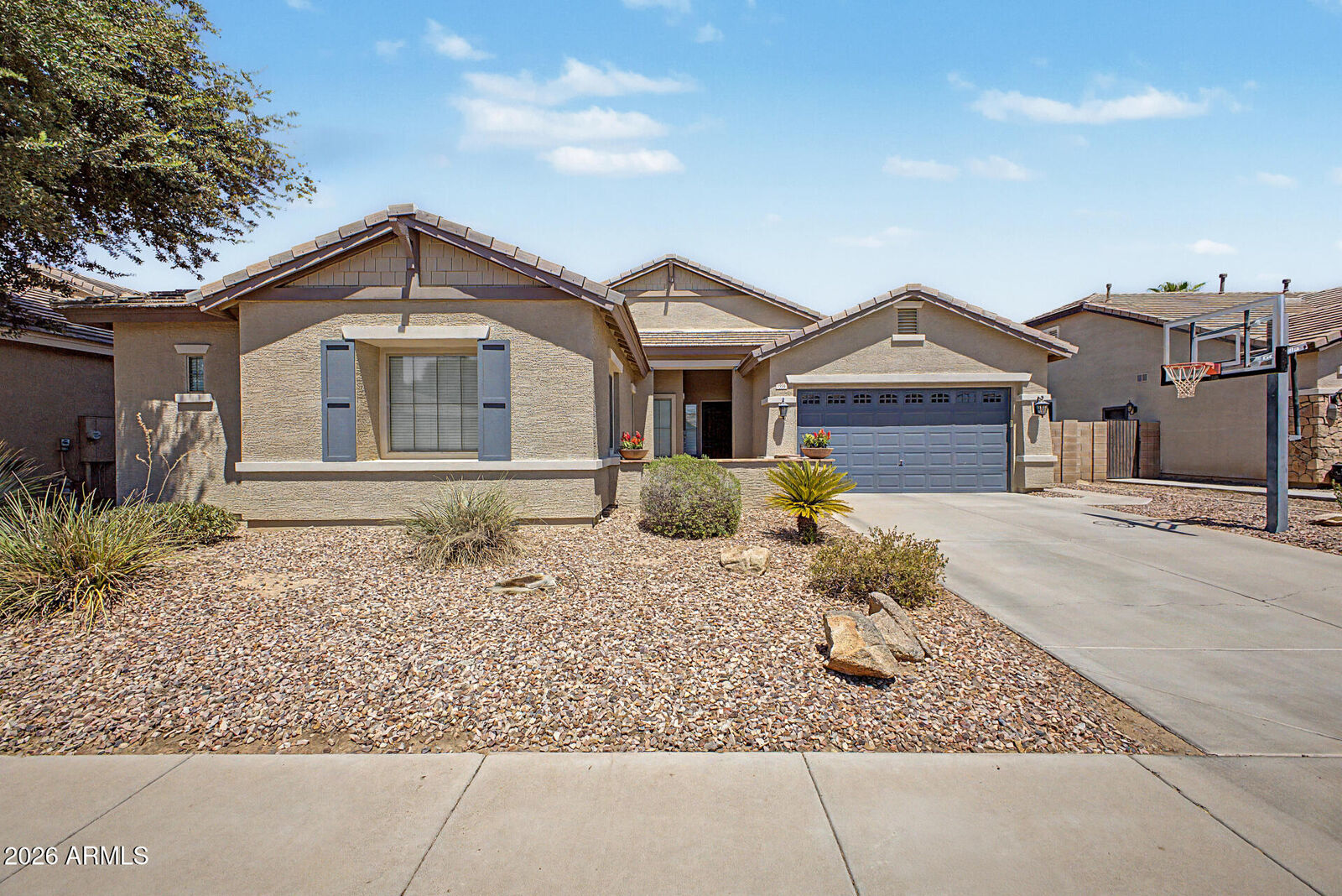 Property Photo: 1956 E Glacier Place AZ 85249