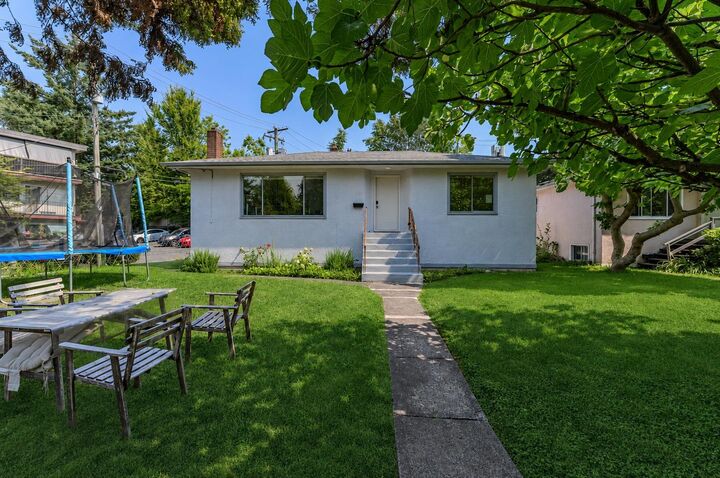 3008 Garden Drive — photo 1