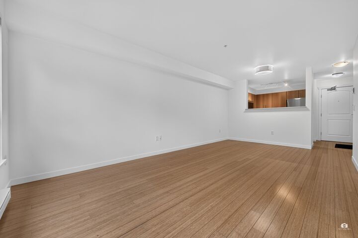 Property Photo: 3575 Euclid Avenue Avenue 301 BC V5R 6H5