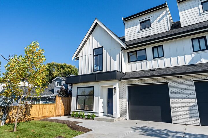 Property Photo: 4943 44 Avenue BC V4K 1B9