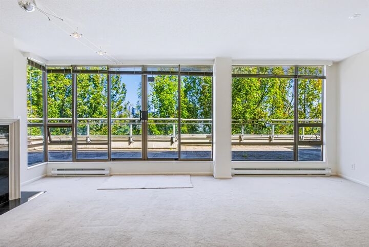 Property Photo: 2438 Heather Street Ph1 BC V5Z 3H9