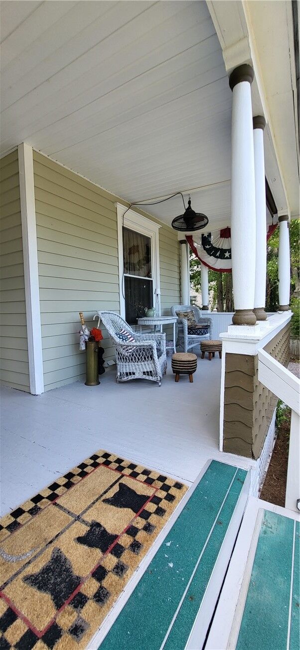 Property Photo:  519 East Avenue  NY 14513 