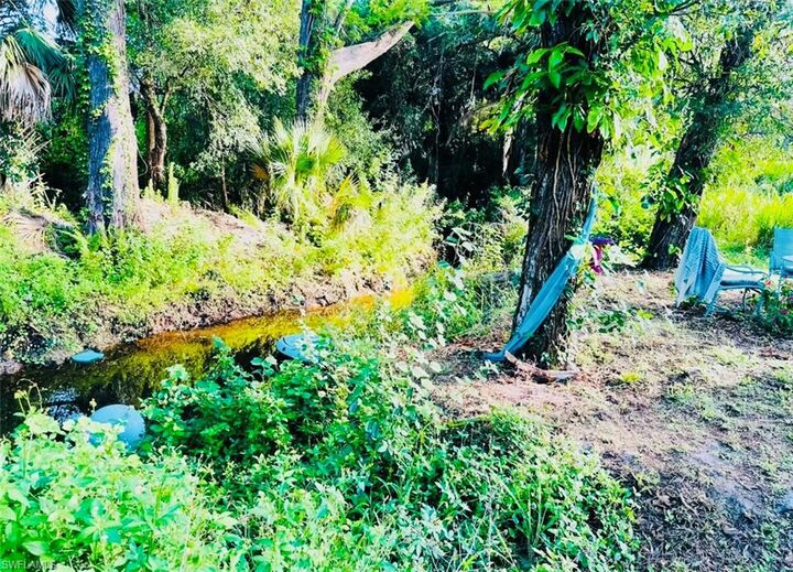 Property Photo:  455 Trader Rd  FL 33935 