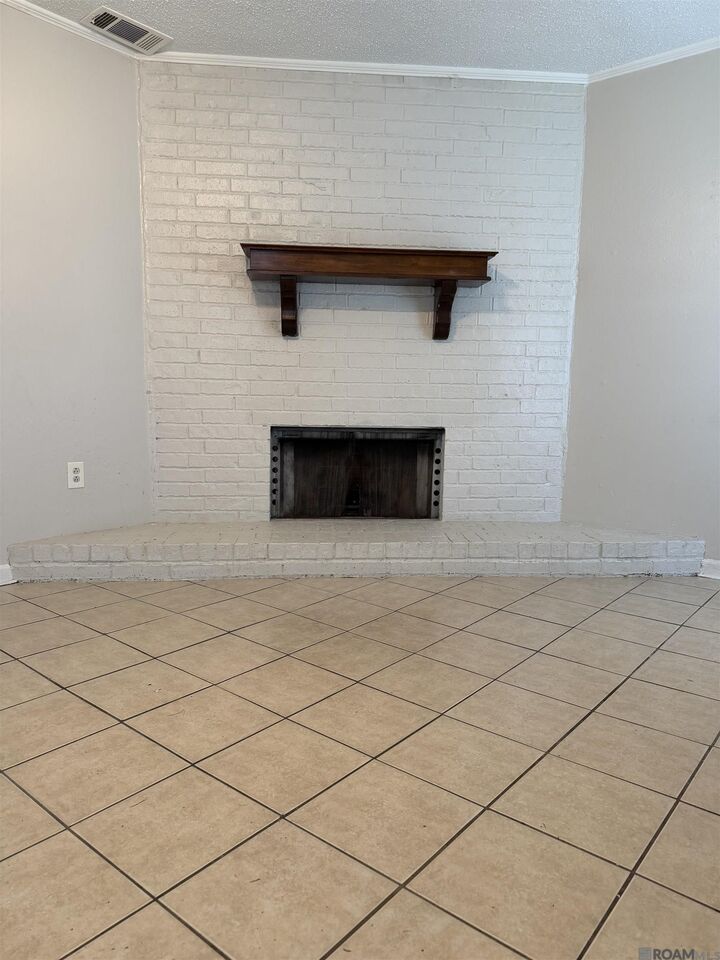 Property Photo:  3363 King Bradford Dr  LA 70816 