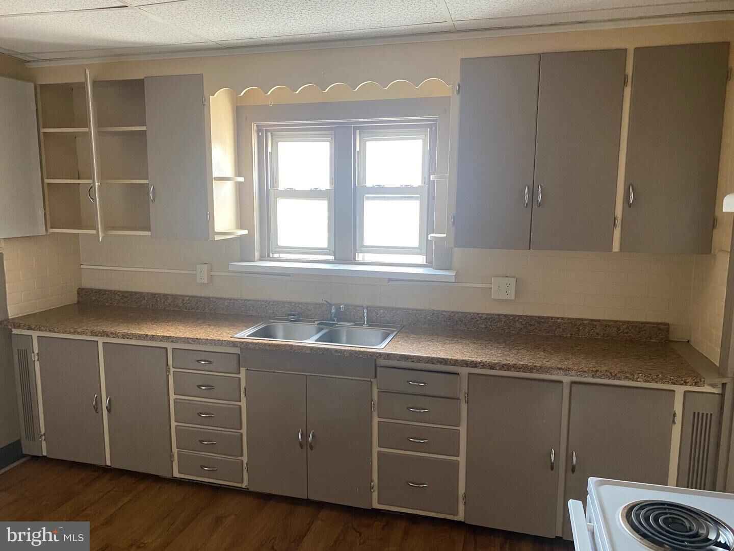Property Photo:  523 Walnut Street  PA 17042 