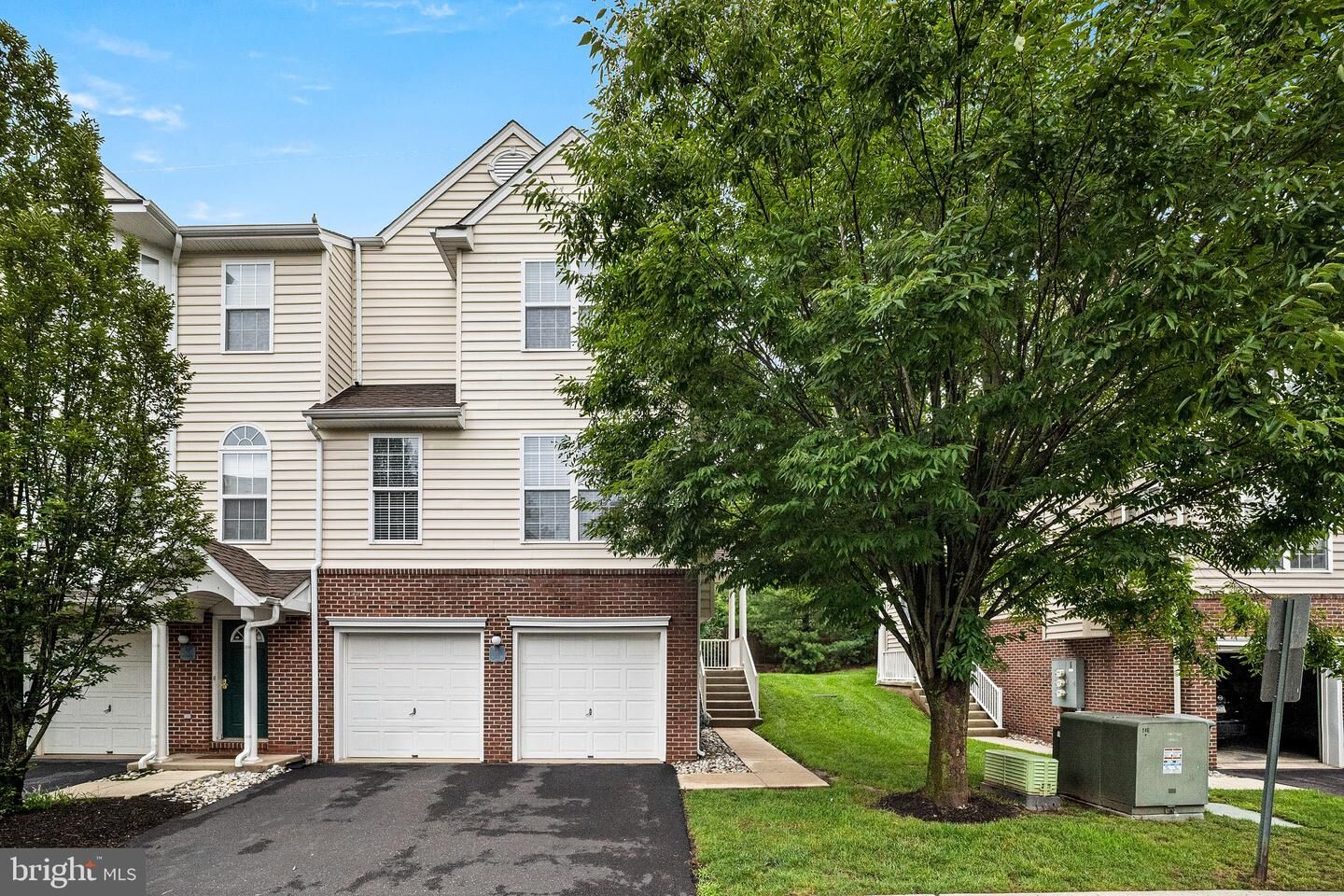 Property Photo: 24 Cameron Court Condo 24 PA 19468