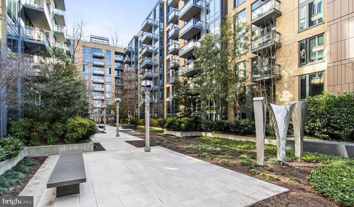 Property Photo: 8300 Wisconsin Avenue 936 MD 20814