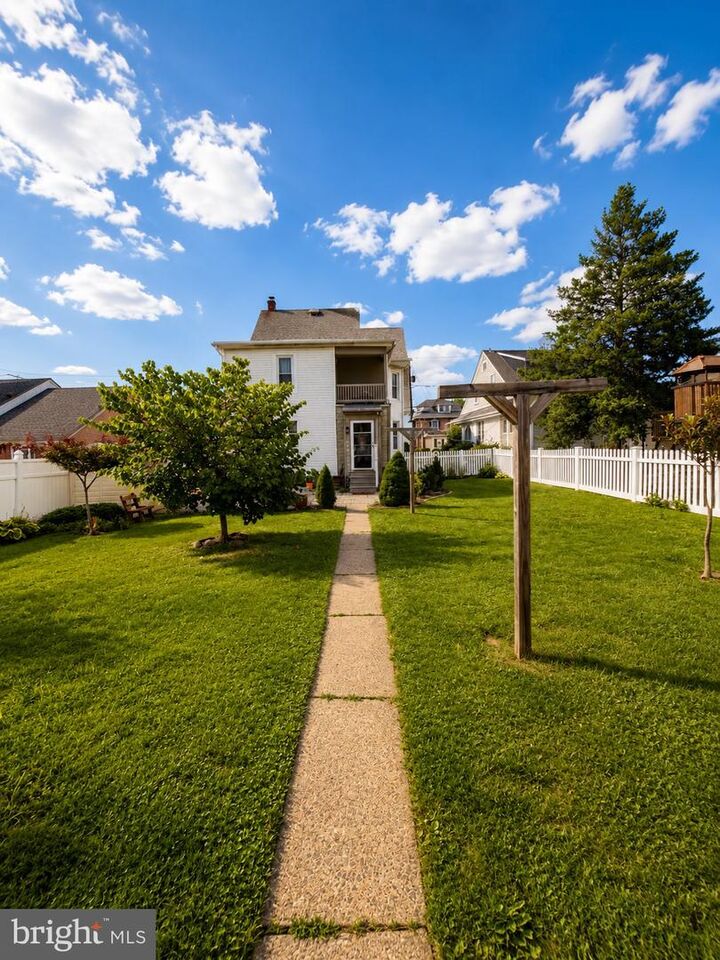 Property Photo:  26 S Main Street  PA 18969 