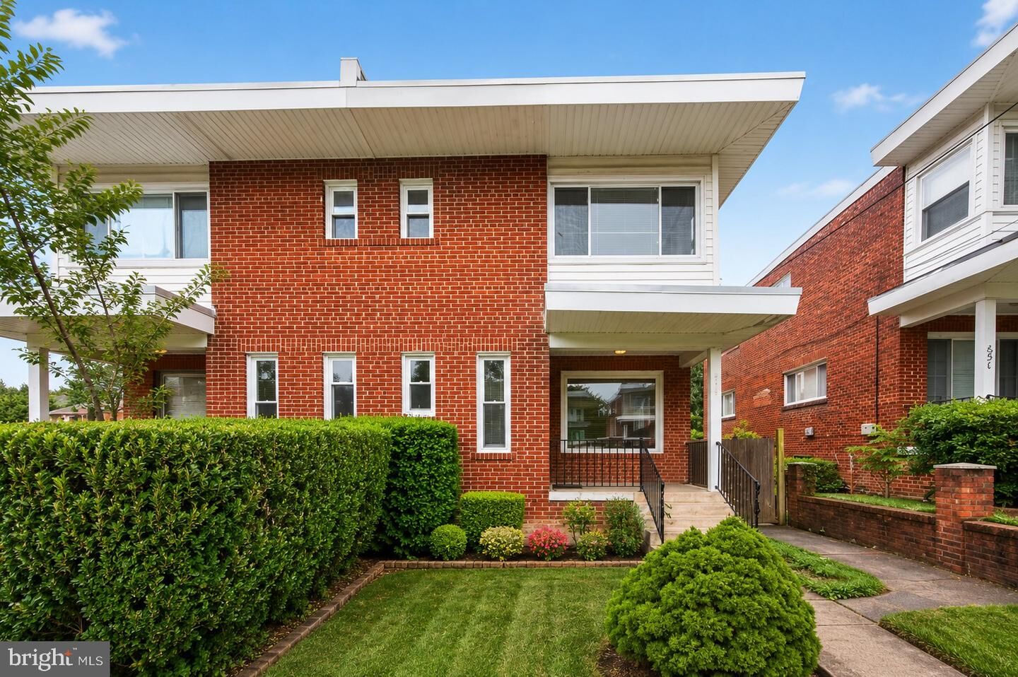 Property Photo:  655 Kensington Place NE  DC 20011 