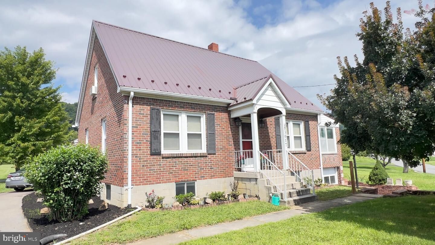 Property Photo: 13017 Acre Lane NE MD 21502