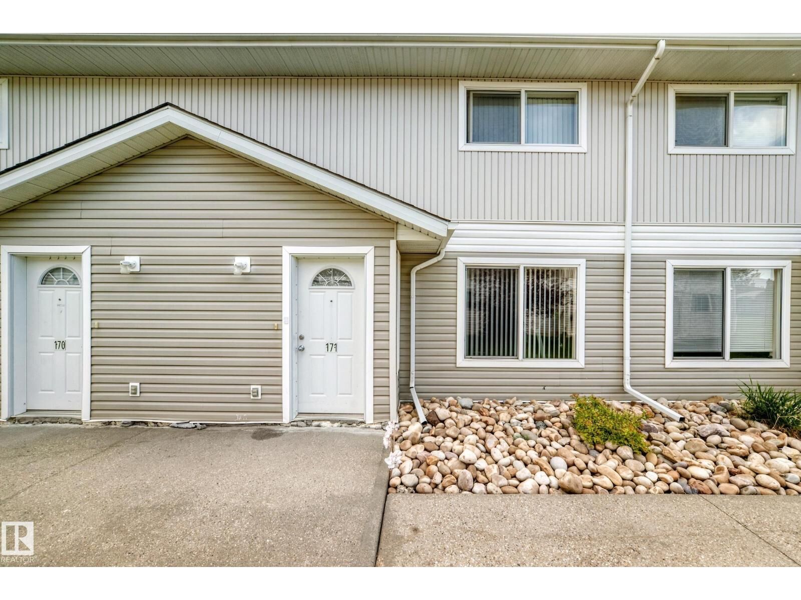 Property Photo:  #171 180 Bridgeport Bv  AB T9E 8S1 