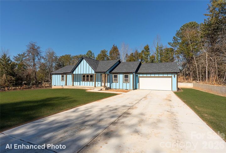 Property Photo: 2021 Dogwood Trail NC 28150