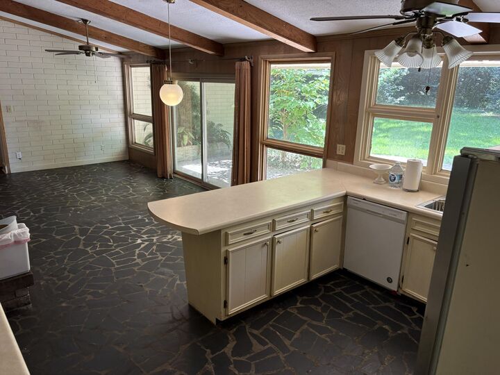 Property Photo:  106 Sheffield Road  SC 29646 
