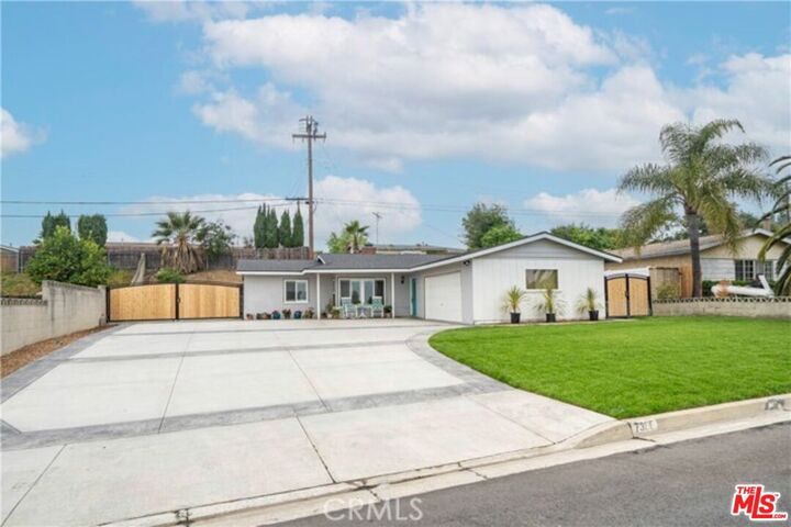 Property Photo: 7386 Alta Cuesta Dr CA 91730