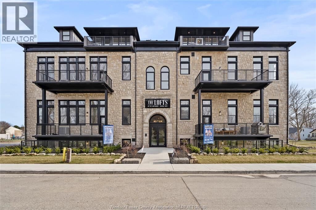 Property Photo:  247 Brock Street 104  ON N9V 2H4 
