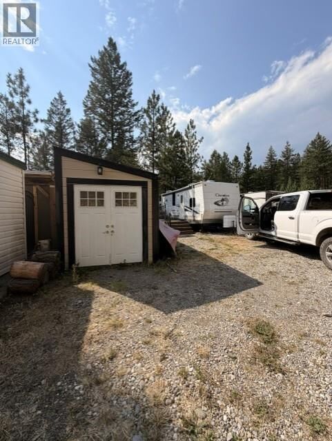 Property Photo:  8981 Jaffray Baynes Lake Road  BC V0B 1T4 