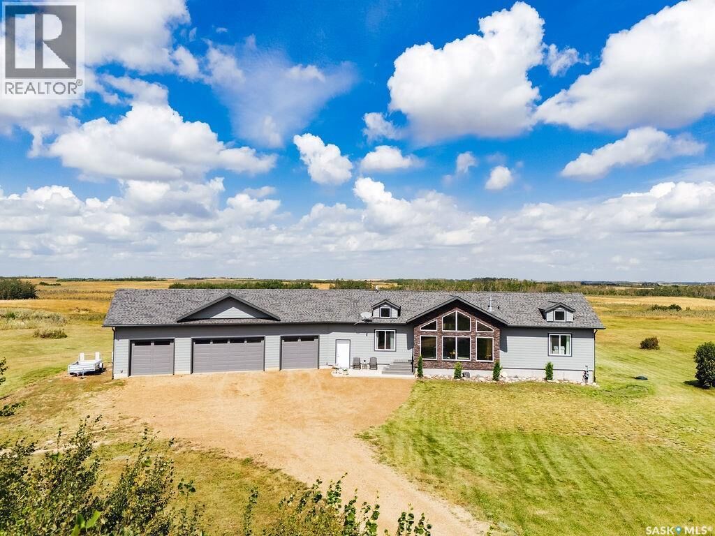 Property Photo: 117 Louise Crescent SK S7A 0A9