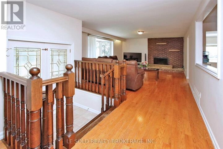Property Photo: 50 Dickson Hill Road Upper ON L3P 3J3