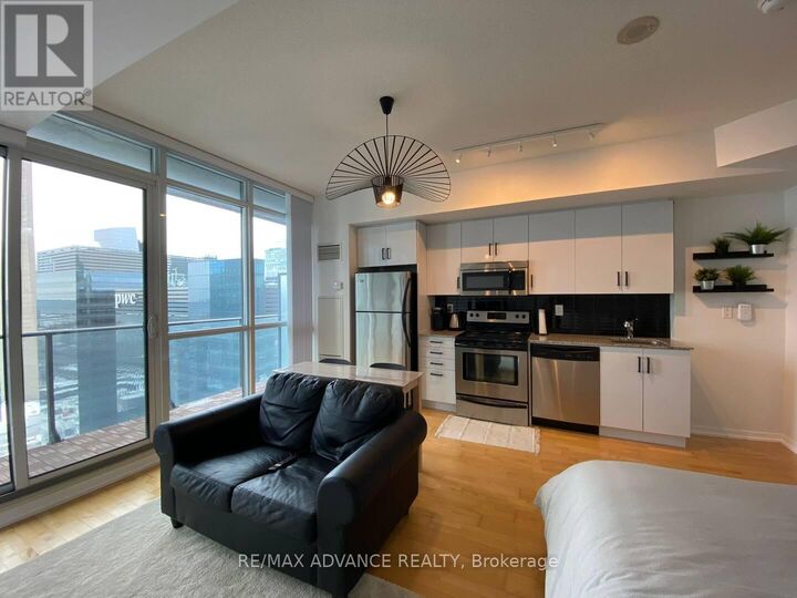 Property Photo:  65 Bremner Boulevard 3603  ON M5J 0A7 
