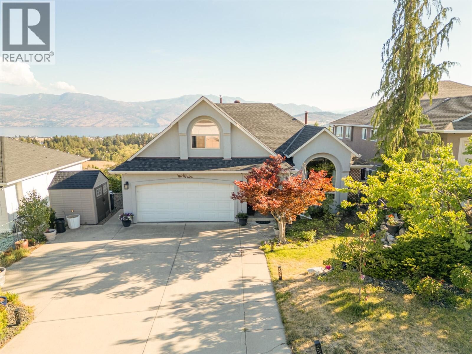 Property Photo:  2613 Copper Ridge Drive  BC V4T 2M8 