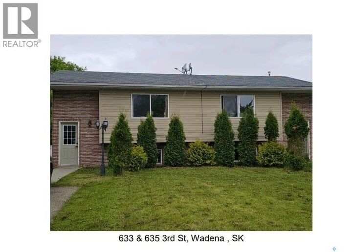 Property Photo:  633/635 3rd Street NE  SK S0A 4J0 