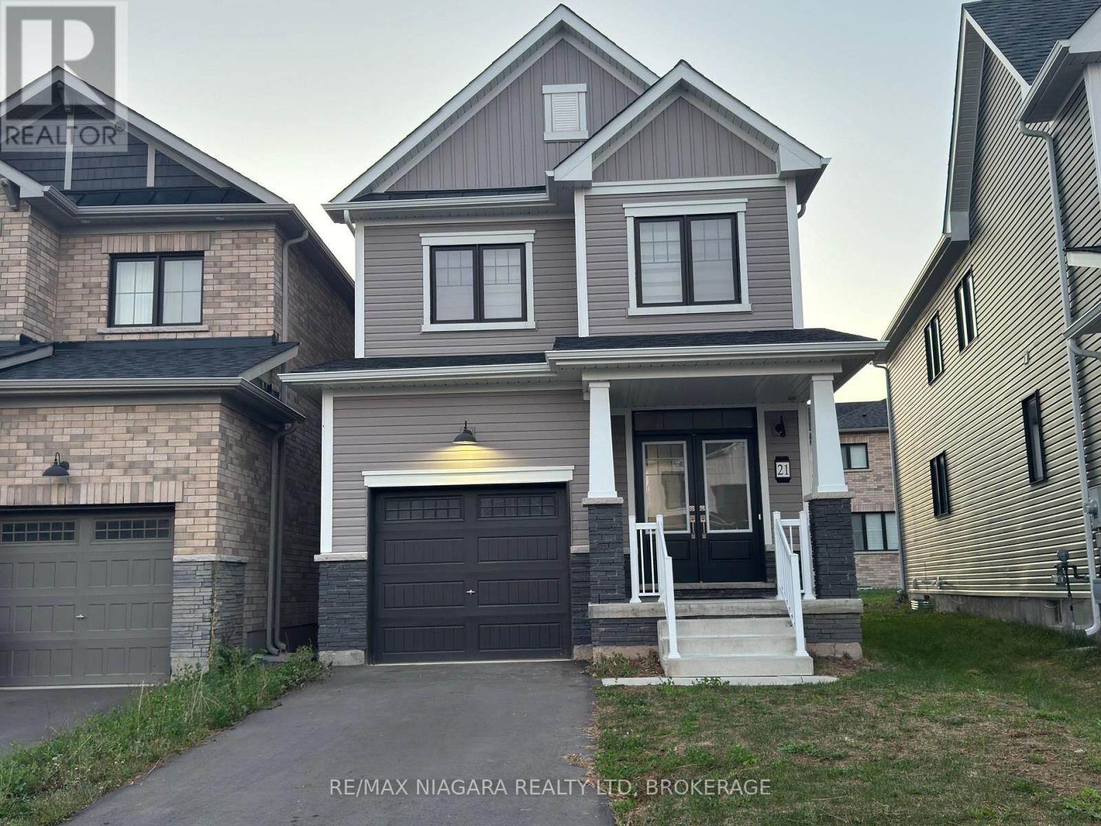 Property Photo:  21 Keelson Street Upper  ON L3B 0M2 