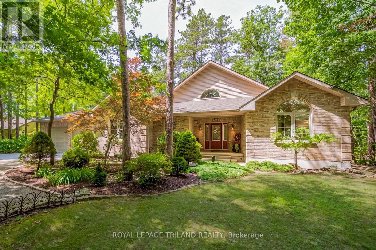 Property Photo: 9958 Riverview Road ON N0M 1T0