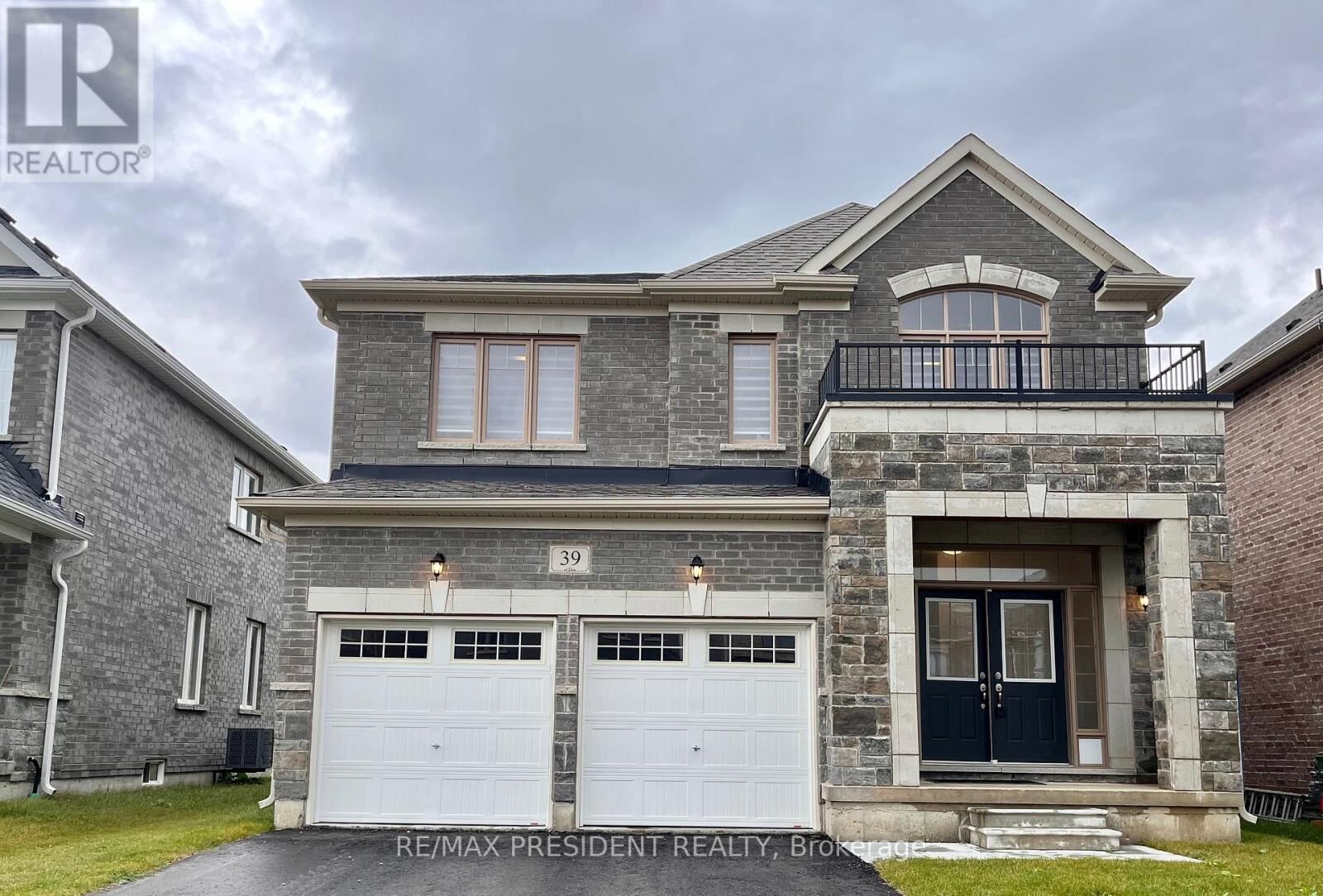 Property Photo:  39 Aitchison Avenue  ON N0C 1B0 