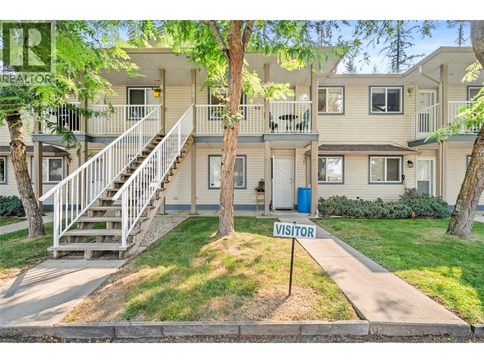 Property Photo:  831 2nd Street Southeast 204  BC V1E 1S6 