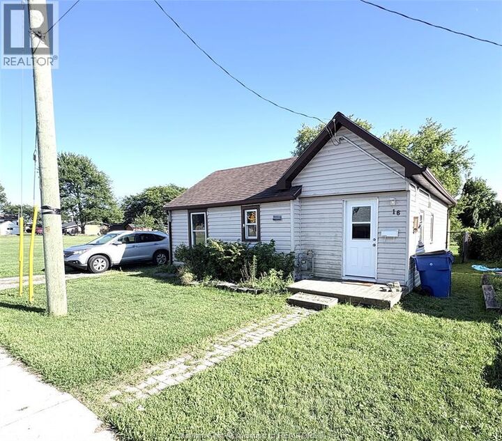 Property Photo:  16 Wills Street  ON N8A 1B2 