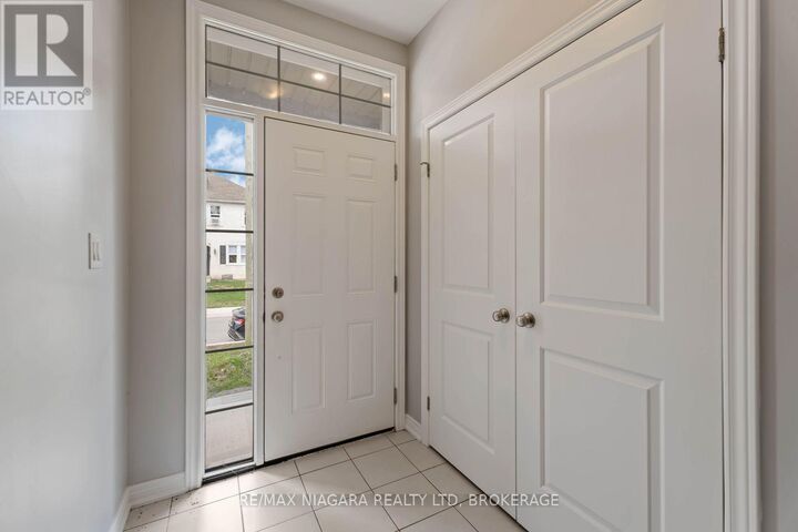 Property Photo: 81 Grove Street ON L3B 4B3