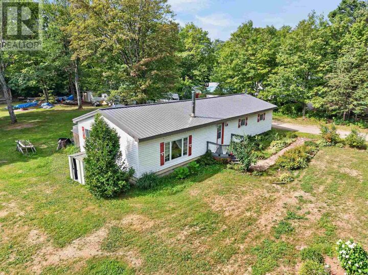 Property Photo: 265 Fifth Lin E ON P6A 6J8