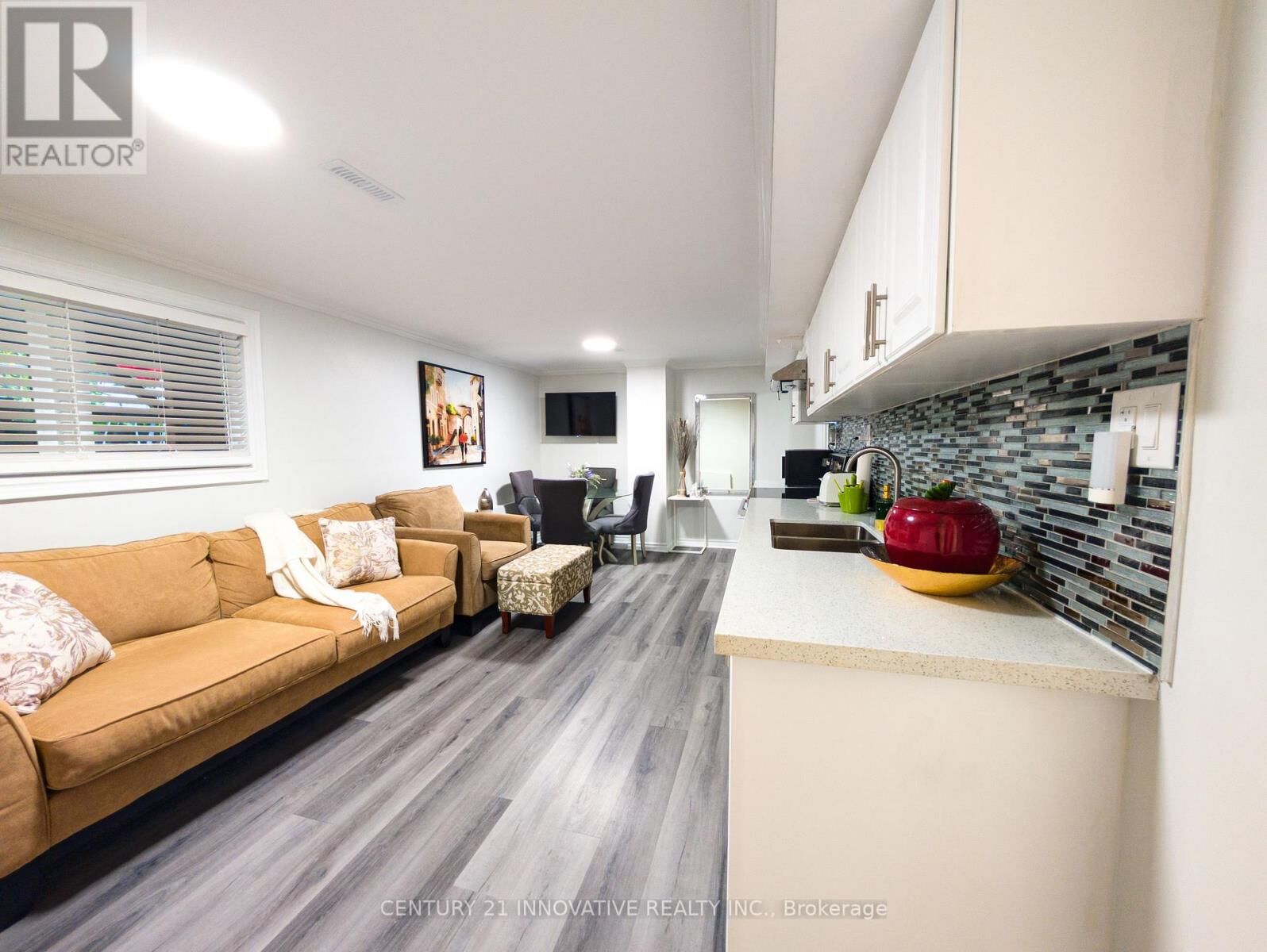 Property Photo: 71 Cherry Blossom Crescent Bsmt ON L1E 1G6