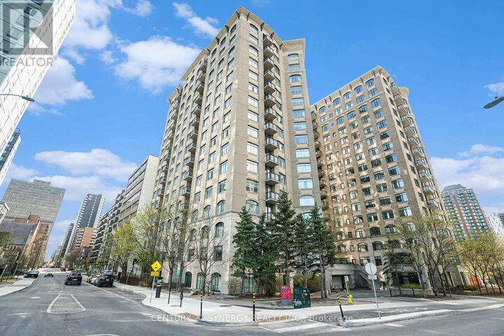 Property Photo:  85 Bronson Avenue 1105  ON K1R 6G7 