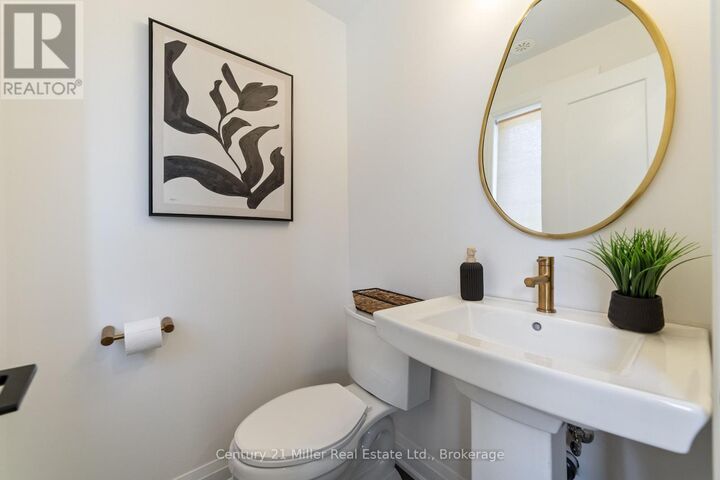Property Photo: 2123 Lillykin Street 3 ON L6H 0J7