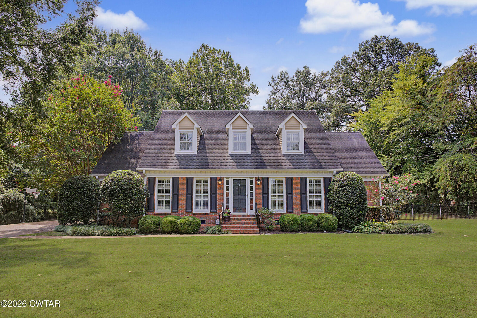 Property Photo:  604 Oak Hill Drive  TN 38012 