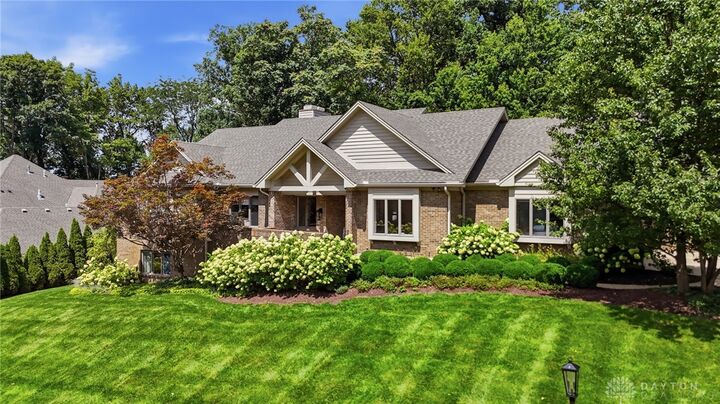 Property Photo:  4962 Walnut Walk  OH 45429 