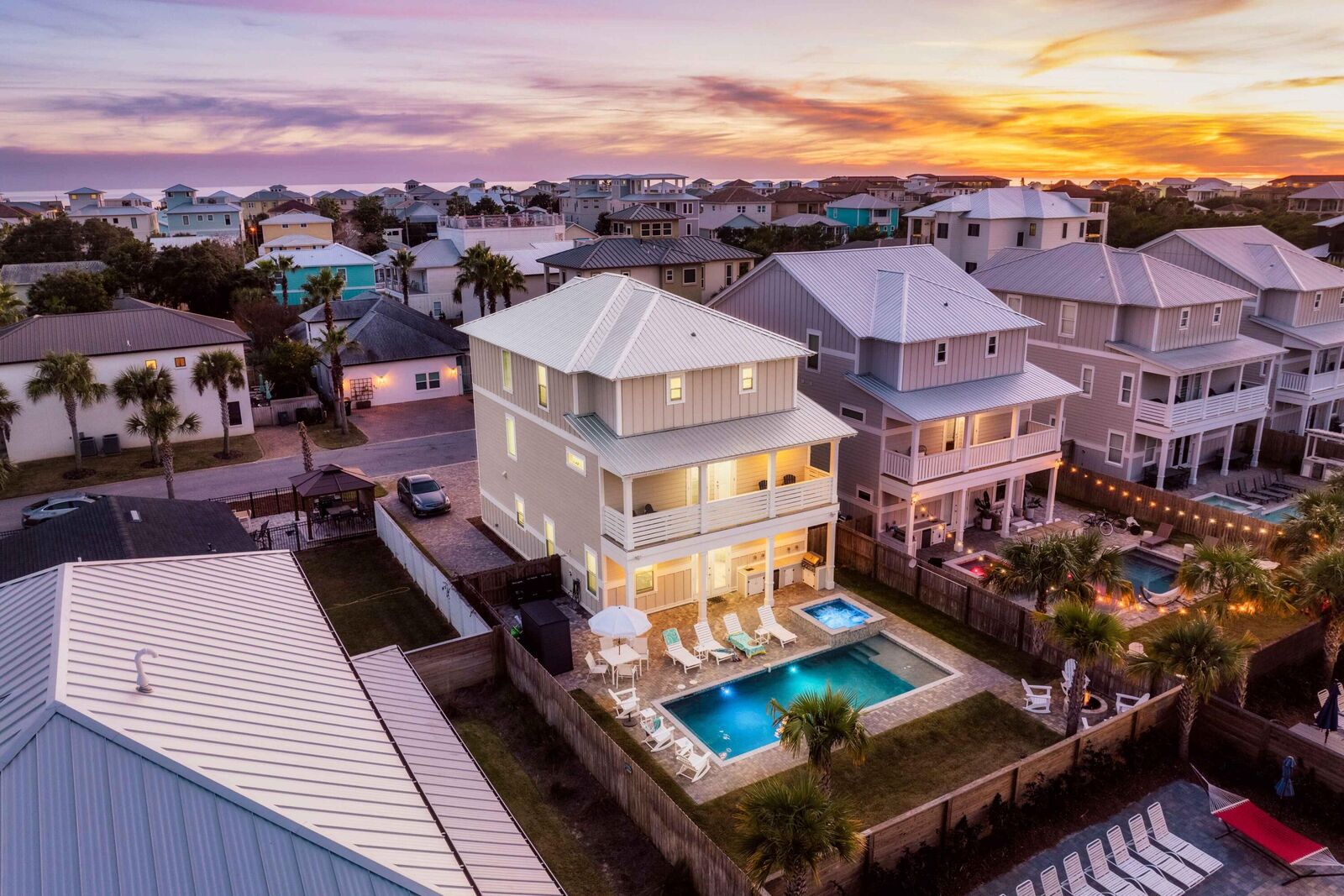 Property Photo: 10 W Palm Beach Street FL 32550