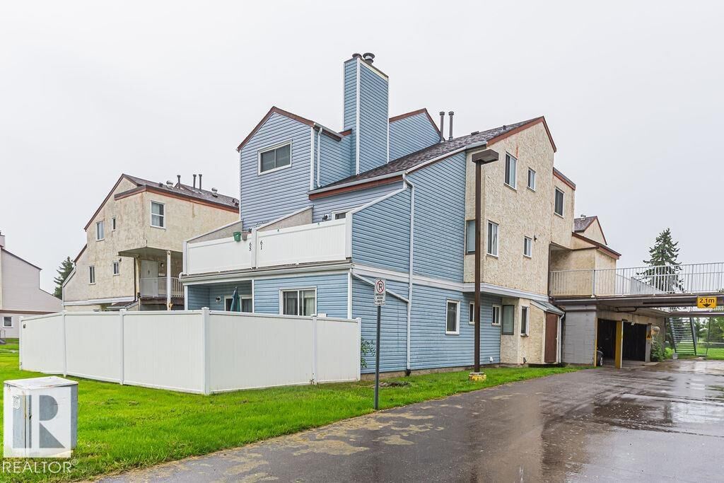 Property Photo:  61 Lancaster Terrace NW  AB T5X 5S4 