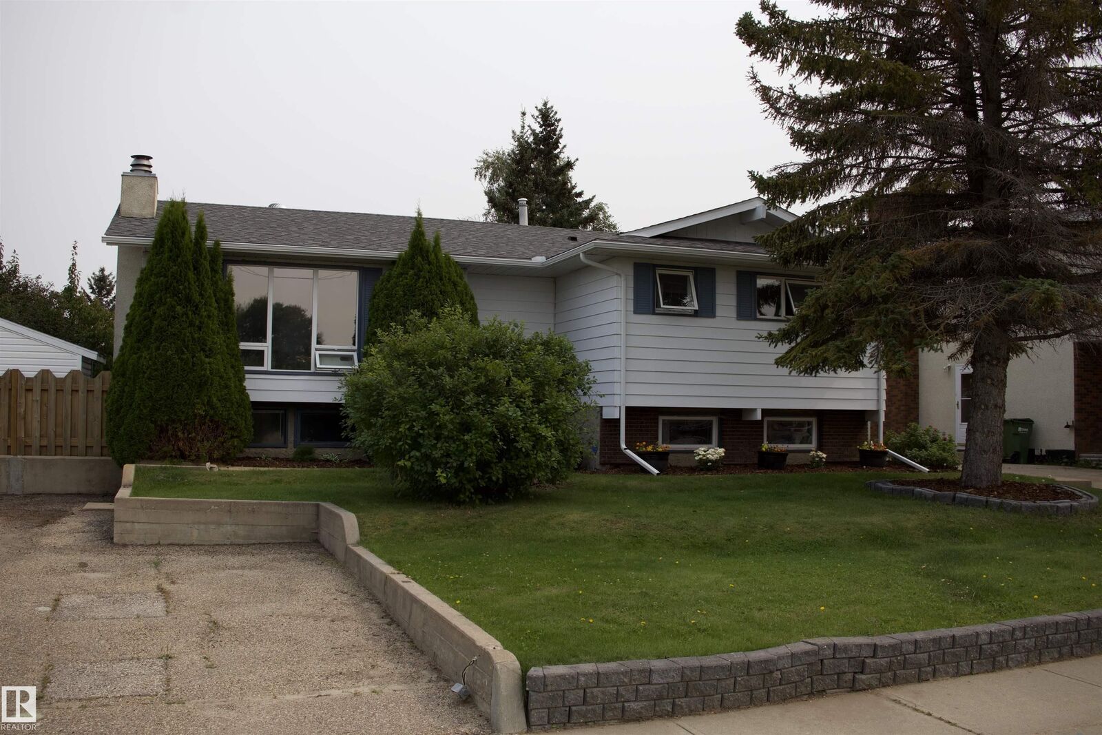 Property Photo:  10707 108 Ave  AB T1P 1C7 