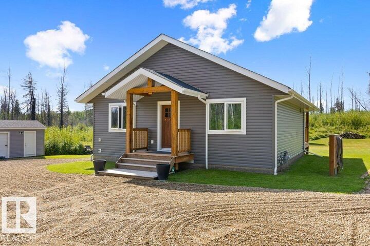Property Photo:  5124 Twp Road 554 106  AB T0E 0L0 