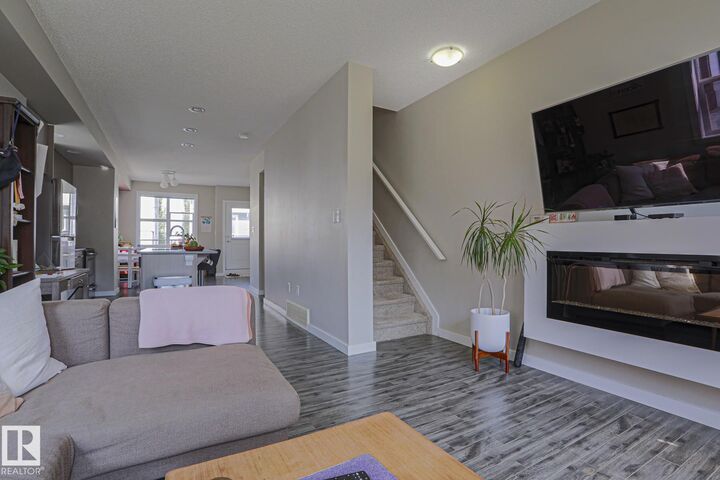 Property Photo: 2803 James Mowatt Trail SW 88 AB T6W 2P5